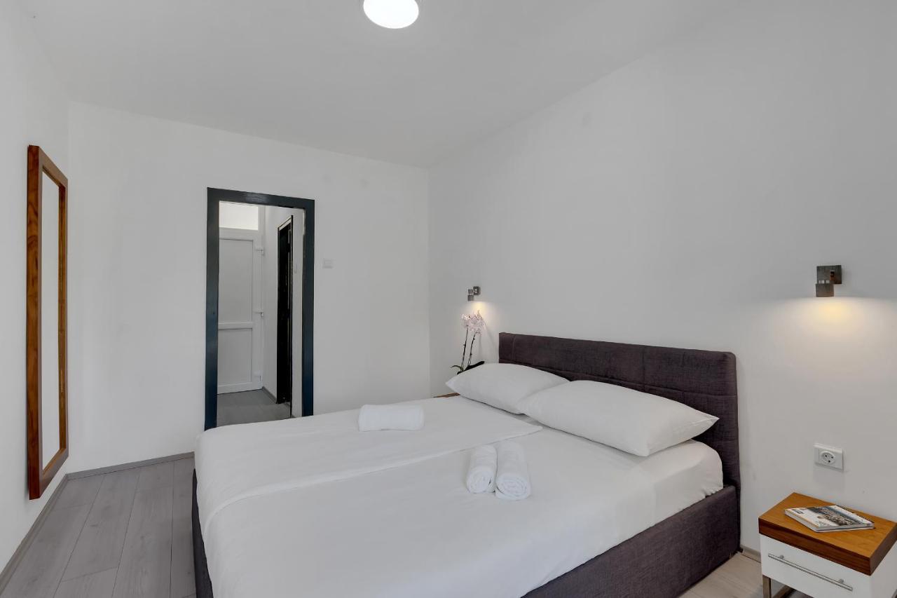 Hotel Alem Baška Voda エクステリア 写真