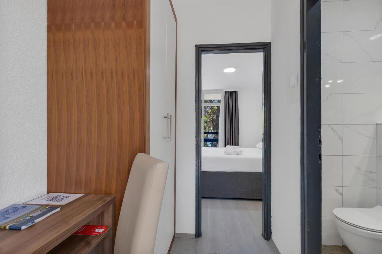 Hotel Alem Baška Voda エクステリア 写真