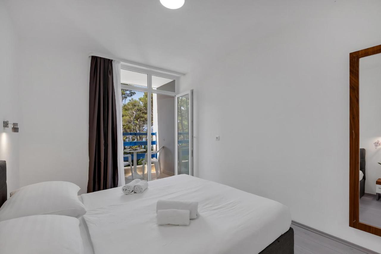 Hotel Alem Baška Voda エクステリア 写真