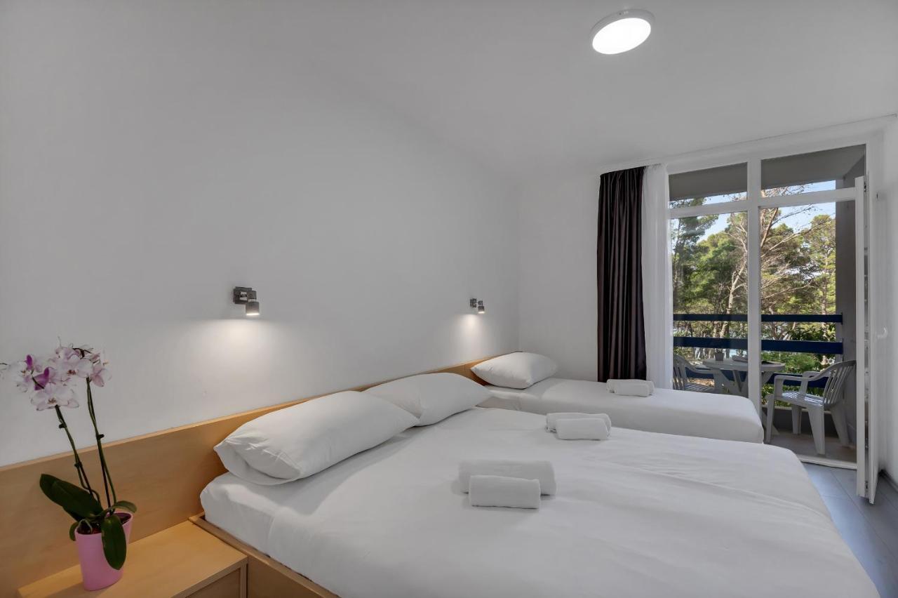 Hotel Alem Baška Voda エクステリア 写真