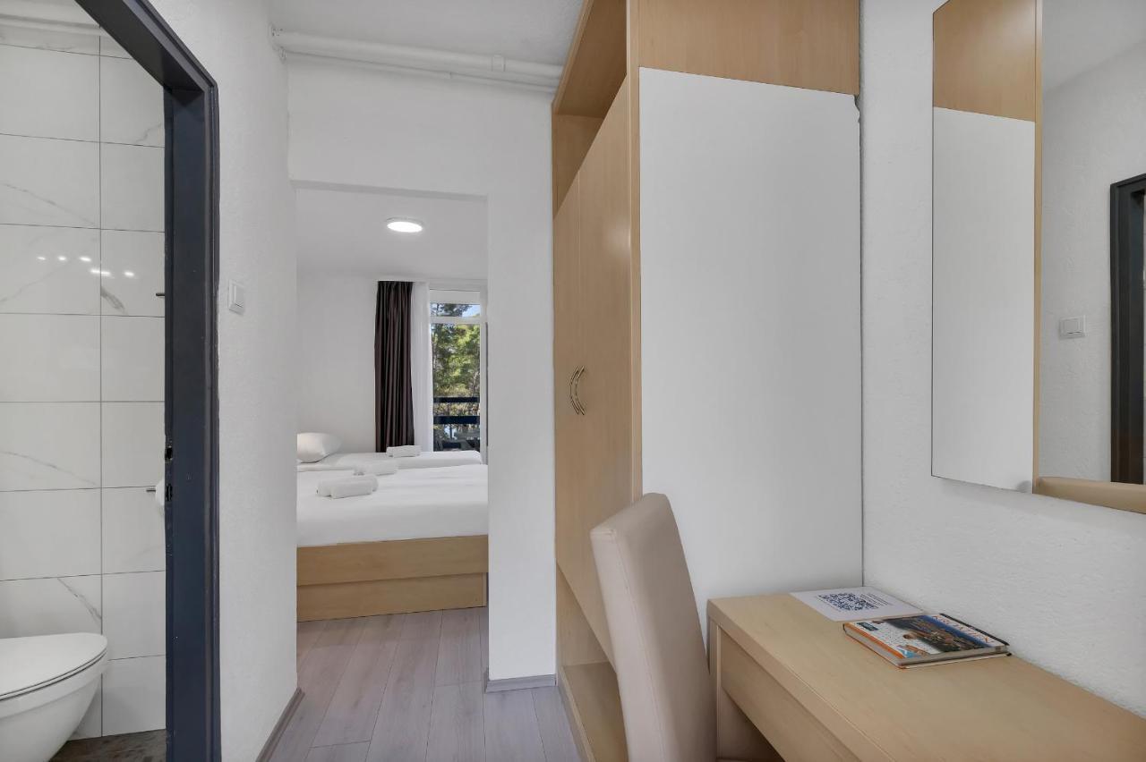 Hotel Alem Baška Voda エクステリア 写真