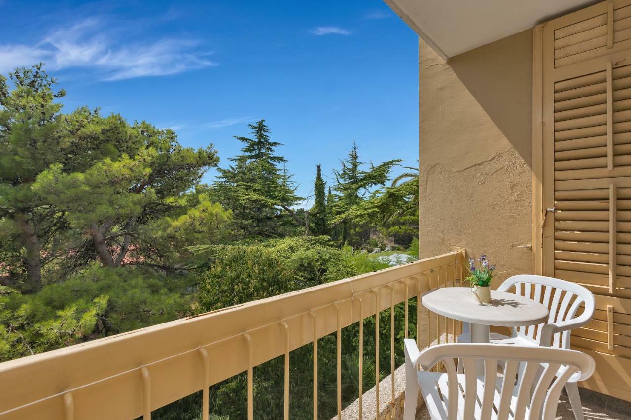 Hotel Alem Baška Voda エクステリア 写真
