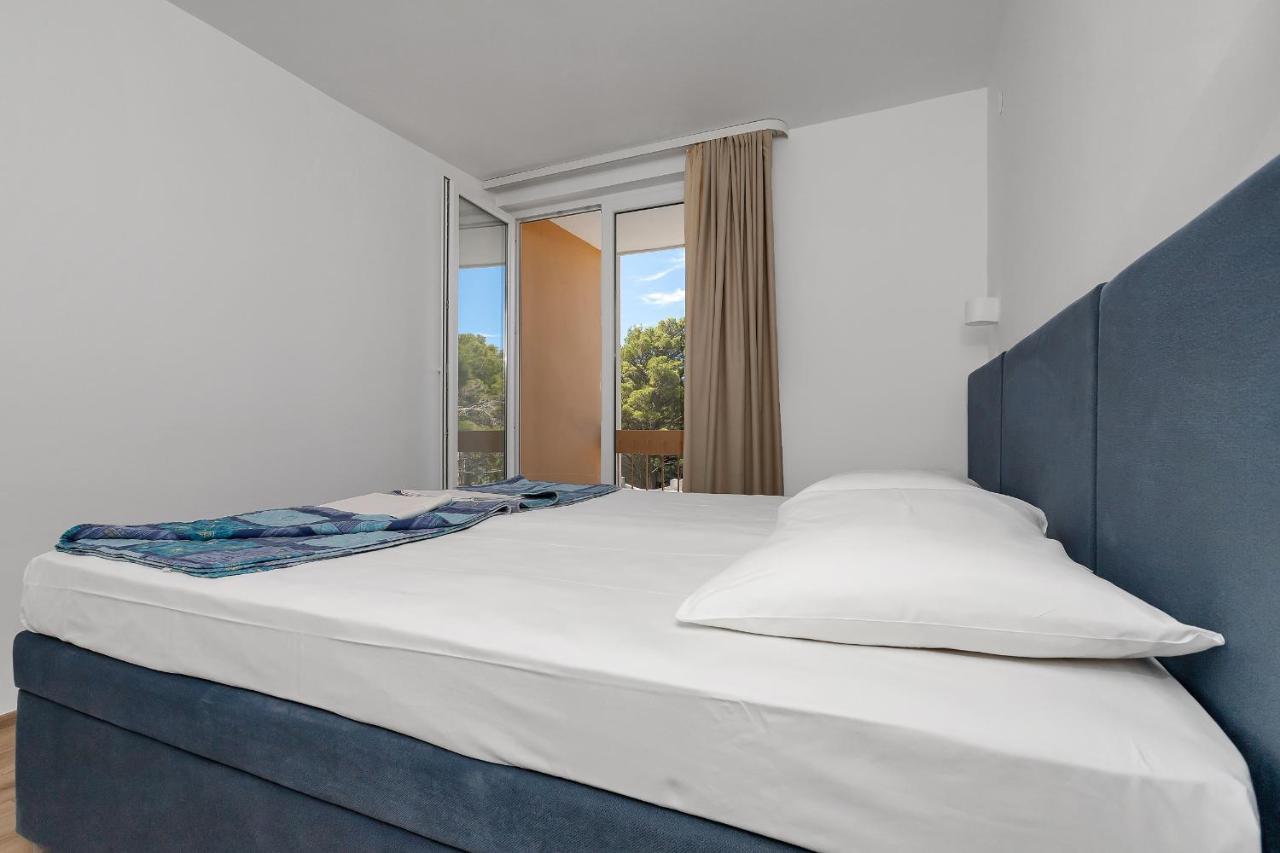 Hotel Alem Baška Voda エクステリア 写真